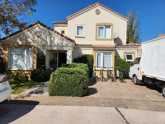 Casa En Venta Interior Condominio En Laguna Cóndores
