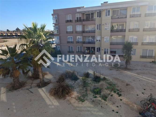 Departamento en venta de 2 dorm y 2 baños. en La Serena