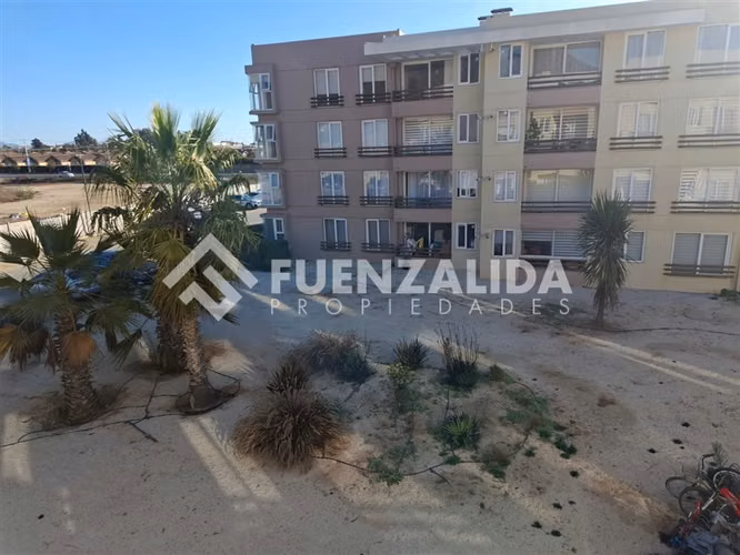 Departamento en venta de 2 dorm y 2 baños. en La Serena