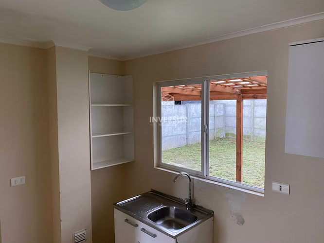Cómoda casa de dos pisos en arriendo (174641)