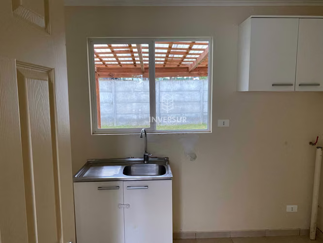 Cómoda casa de dos pisos en arriendo (174641)