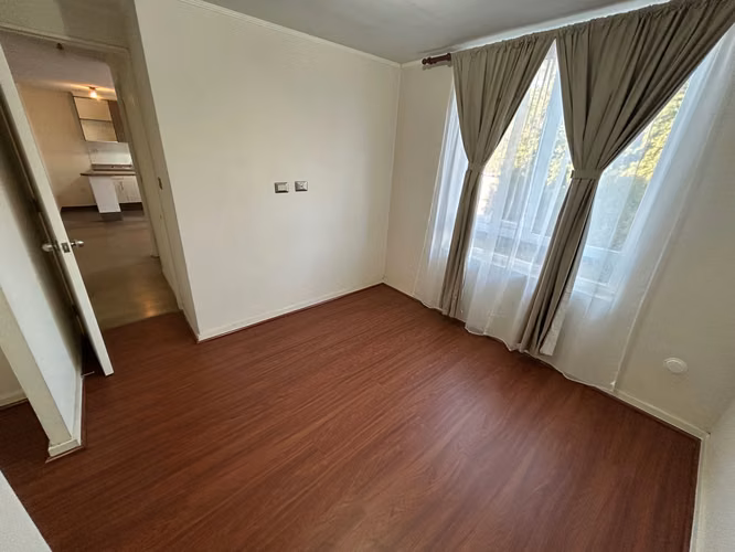Departamento de 2dy2b cerca Clinica Los Andes (174643)