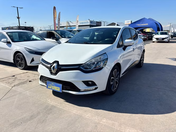 RENAULT CLIO 2017