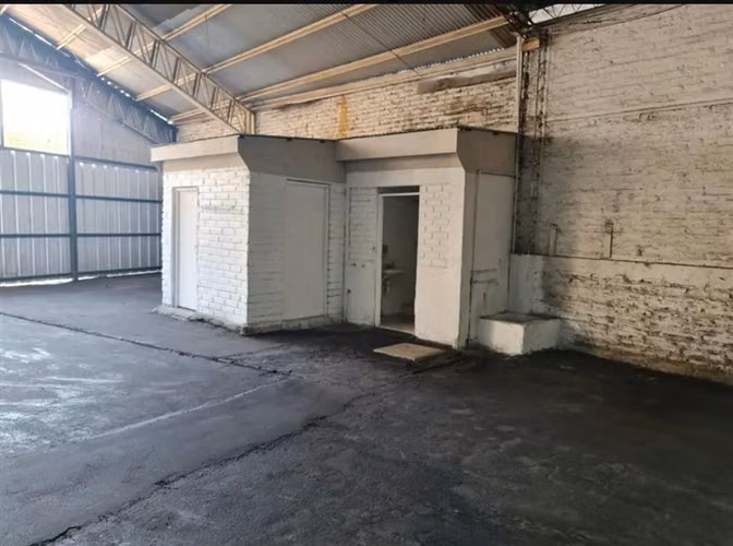 GRAN BODEGA, SECTOR INDUSTRIAL Y COMERCIAL, SANTIAGO OESTE