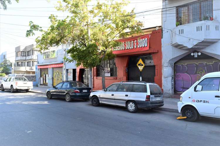 Venta Casa para Remodelar, Metro Cerro Blanco (172253)