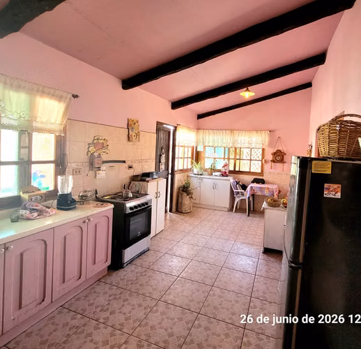 VENDO AMPLIA CASA SAN MIGUEL DE AZAPA