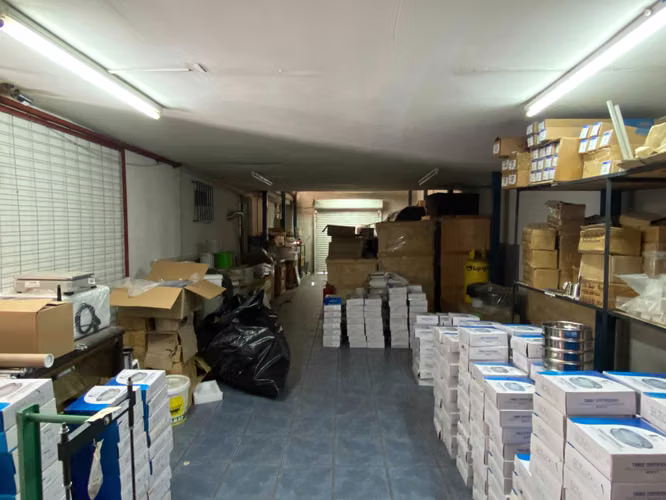 Bodega con oficinas en zona sur de Santiago (121868)