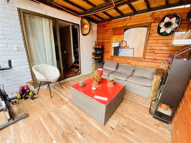 VENTA CASA 7 D, 2 B, 2 EST, 1 BD.EN PUENTE ALTO, V. COMERCIO