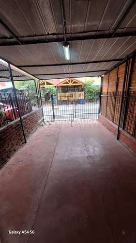 Casa en venta de 3 dorm. en La Florida