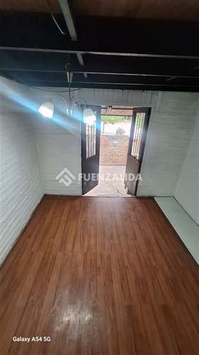 Casa en venta de 3 dorm. en La Florida