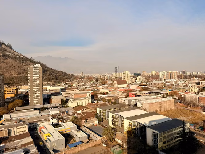 Excelente departamento en Arriendo, dos dormitorios, vista despejada, remodelado, Recoleta