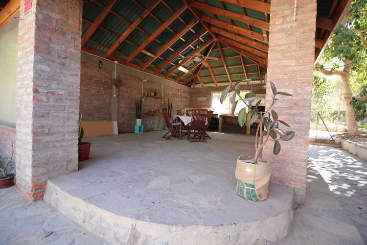 Acogedora parcela con linda casa 2 pisos (174707)
