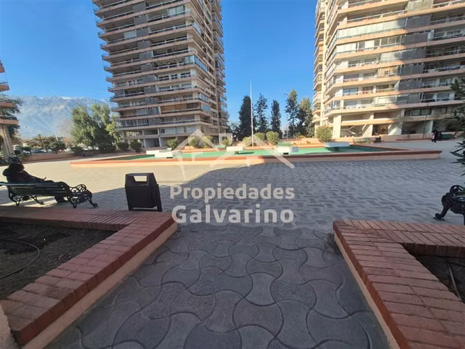 Departamento en venta de 3 dorm.2baños en Las Condes