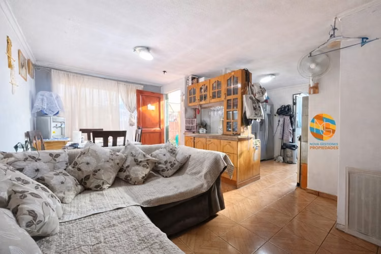 Oportunidad Peñalolén: Casa + Depto Interior | 3 E