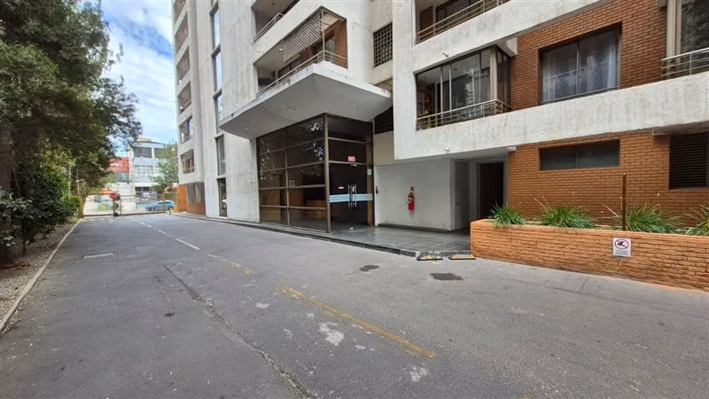 Departamento en arriendo de 2 dorm. 2 baños- 1E-1 Bodega