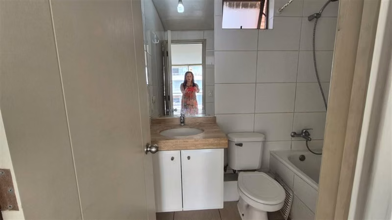 Departamento en arriendo de 2 dorm. 2 baños- 1E-1 Bodega