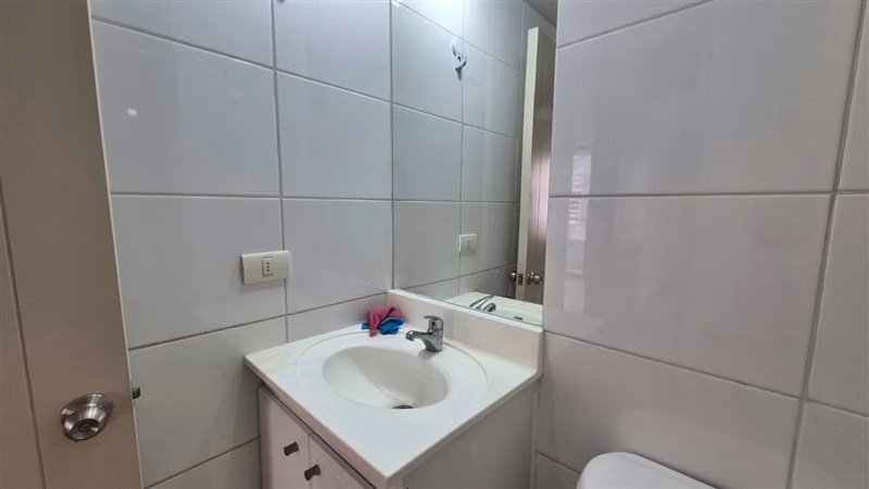 Departamento en arriendo de 2 dorm. 2 baños- 1E-1 Bodega
