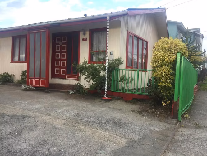 Se vende propiedad comercial centro de Quellón