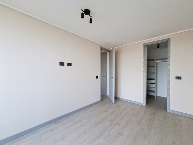 Monseñor Carlos Casa (1 Est /1 Bod) [3454-3]