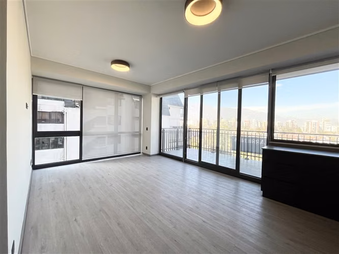 Departamento en arriendo de 2 dorm. en Las Condes