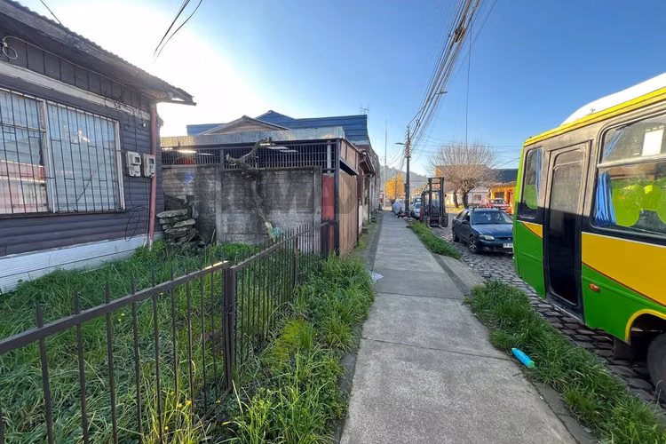 Terreno eje zenteno, balmaceda y caupolicán