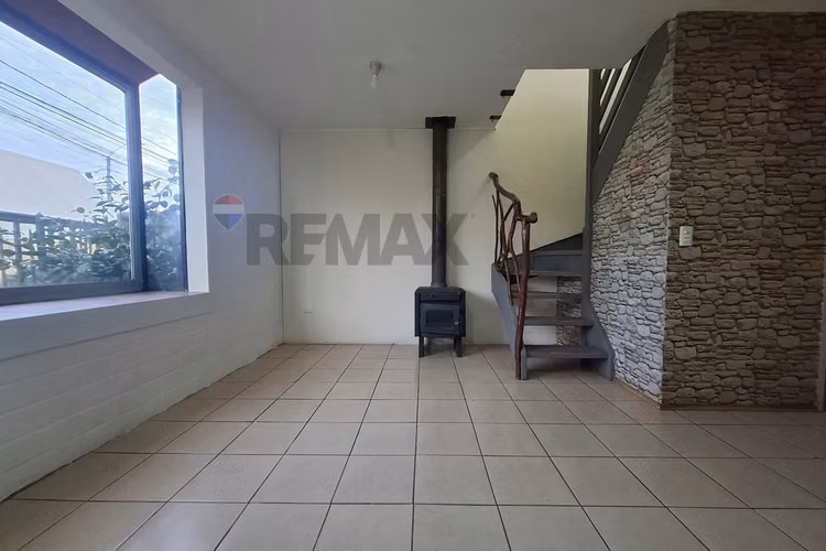 Se arrienda casa 3d/1b, labranza