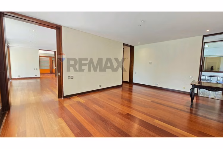 Condominio exclusivo, pocos departamentos
