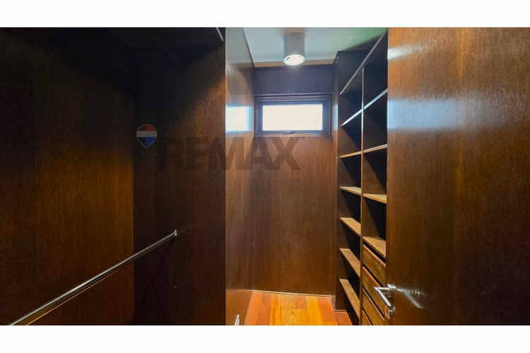 Condominio exclusivo, pocos departamentos