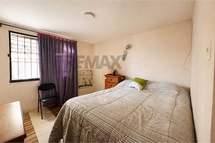 Se vende casa 3d 1b 2e con local comercial
