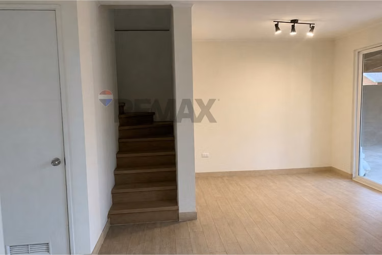 Casa 2 pisos -condominio mirador vizcachas