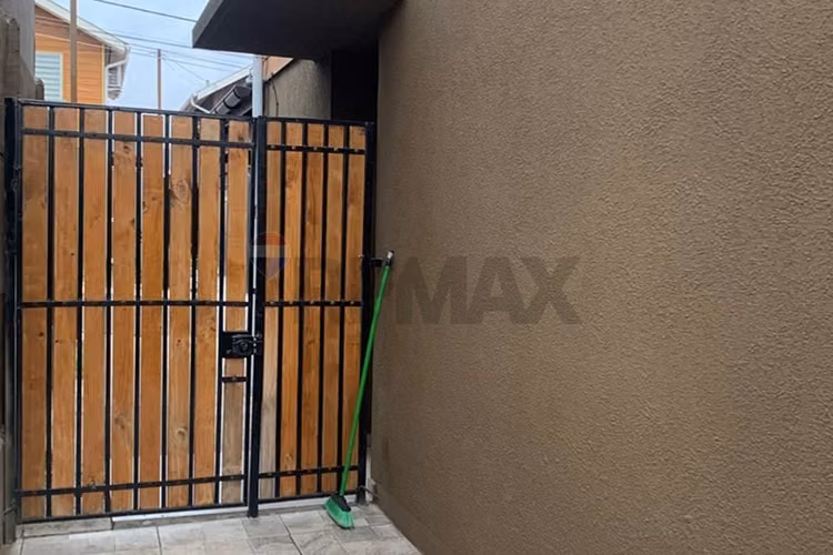 Casa 2 pisos -condominio mirador vizcachas