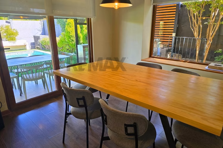 Venta en piedra roja, chicureo, impecable.
