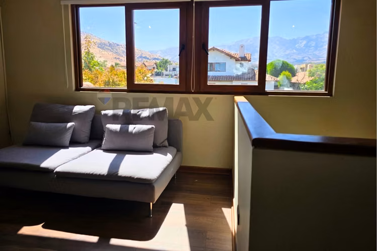 Venta en piedra roja, chicureo, impecable.