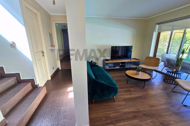 Venta en piedra roja, chicureo, impecable.