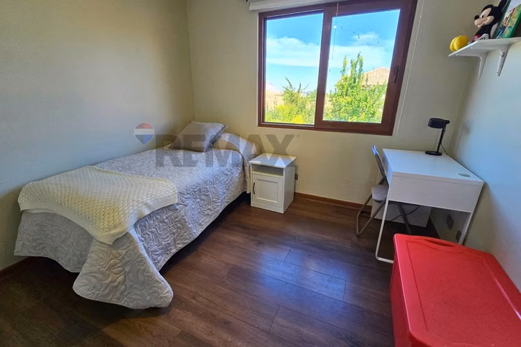 Venta en piedra roja, chicureo, impecable.