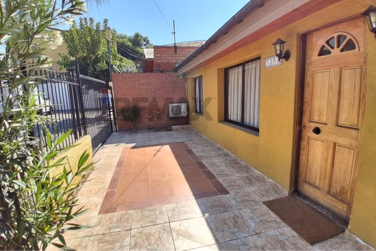 Excelente casa con gran patio