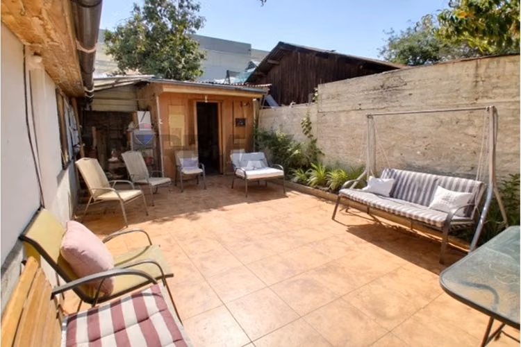 Excelente casa con gran patio