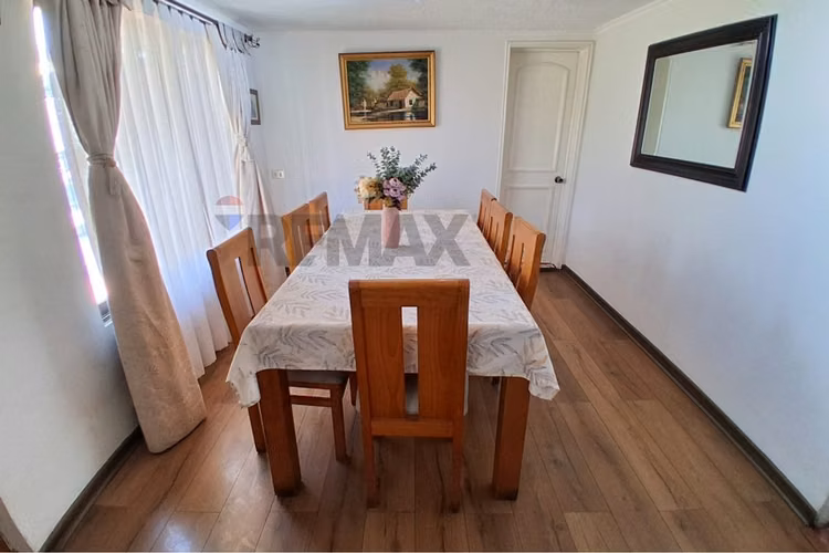 Excelente casa con gran patio