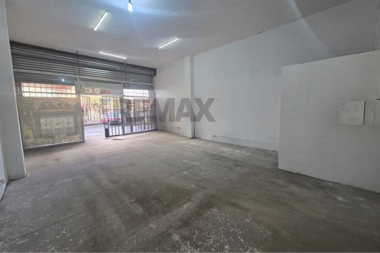 Arriendo comercial en esquina grecia con molineros