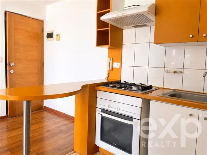 Departamento en venta de 2 dorm. en San Martin. Santiago