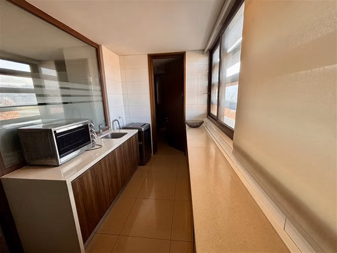 Departamento en arriendo de 3 dorm. en Vitacura