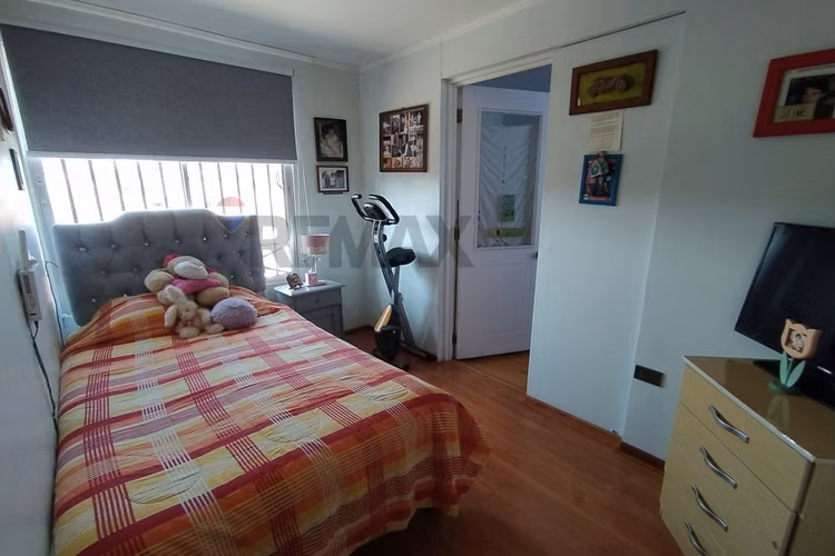 "casa de ensueño en el monte: 4d/4b y quincho"