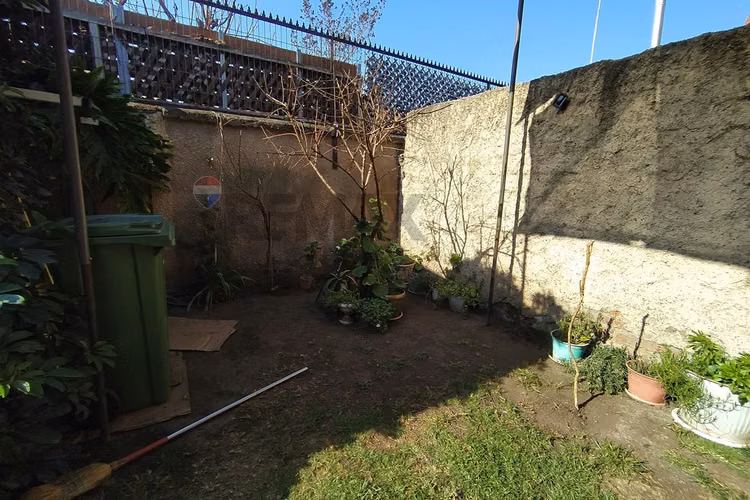 "casa de ensueño en el monte: 4d/4b y quincho"
