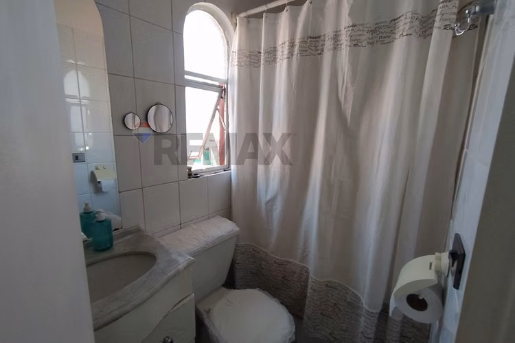 "casa de ensueño en el monte: 4d/4b y quincho"