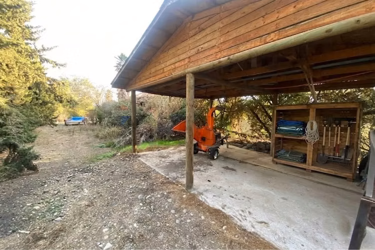 Tu hogar y pacela en las montañas de angostura