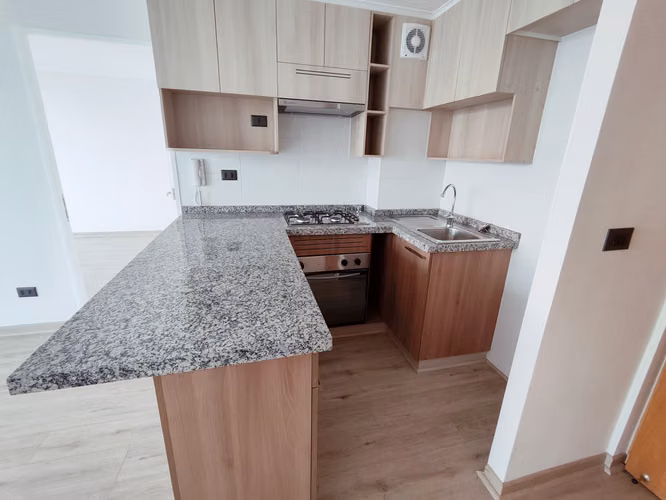 2D+2B+ESTACIONAMIENTO + BODEGA $225.000 el primer mes $450.000 valor real.