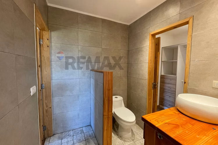 Venta casa pucon -villarrica vista al volcán.
