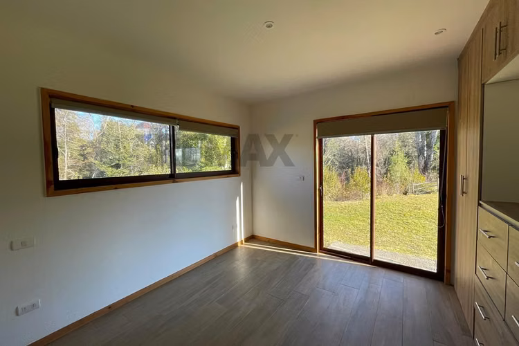 Venta casa pucon -villarrica vista al volcán.