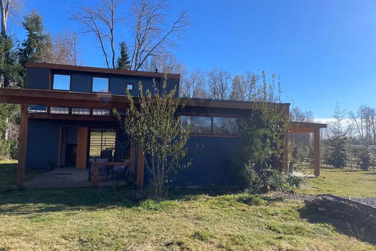 Venta casa pucon -villarrica vista al volcán.