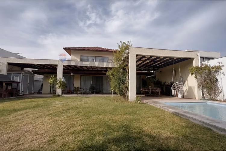 Casa condominio santa elena
